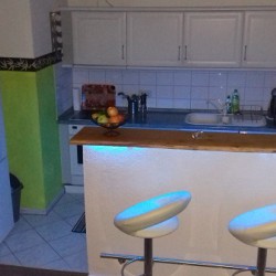 Kundenprojekt: Küchentresen aus Eiche von Manuela